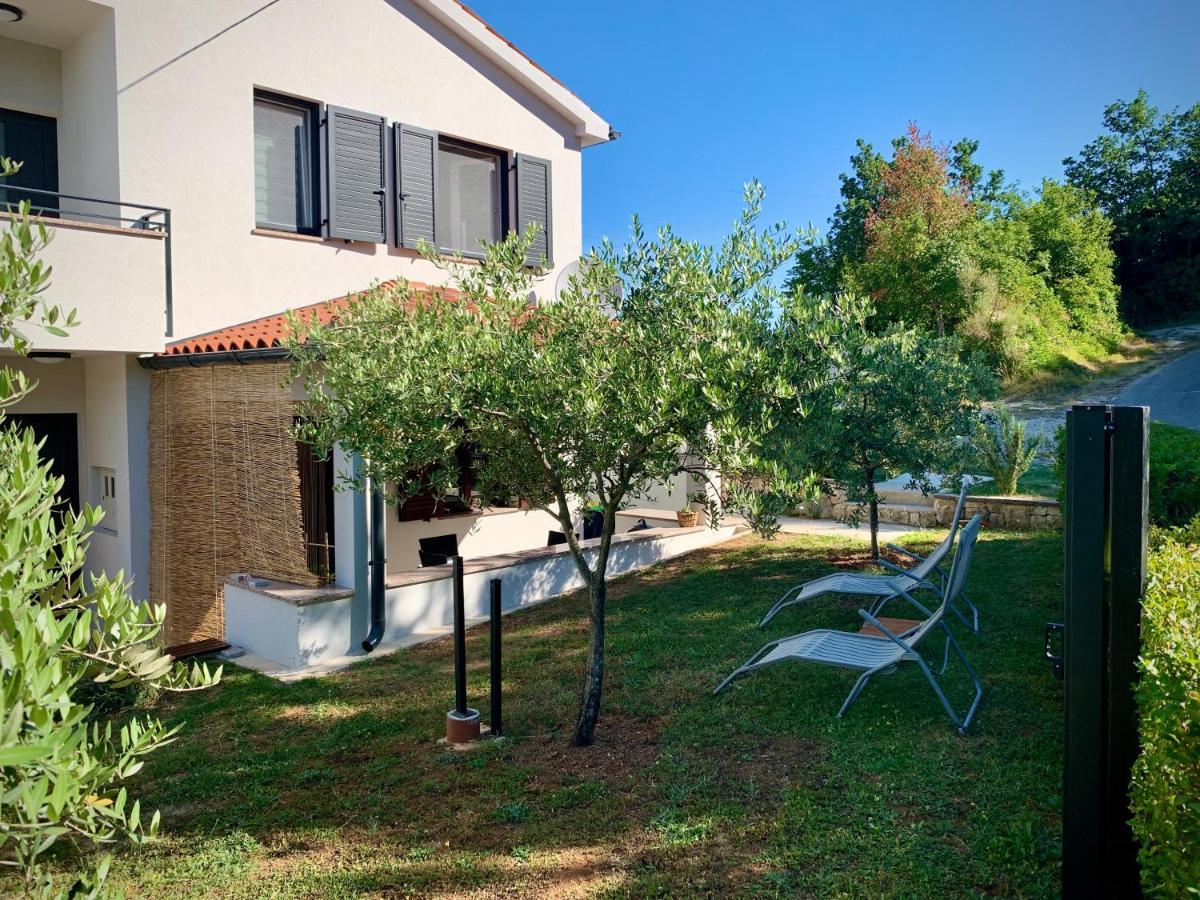 Studio Apartment 365 Labin  Luaran gambar